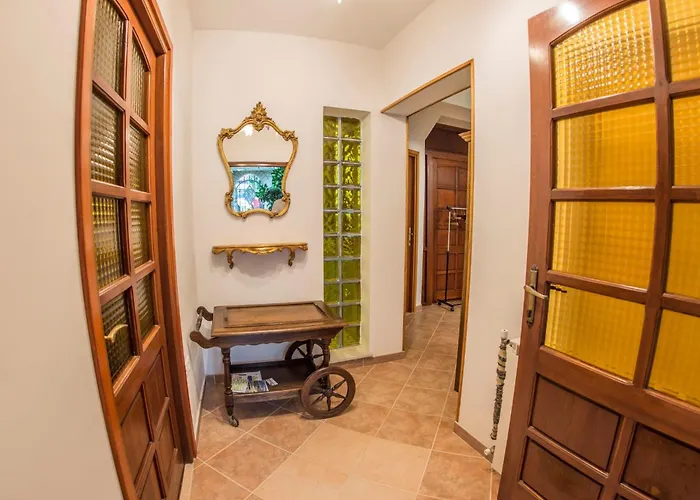 Traumurlaub In Einer In Strandnaehe By Interhome Apartamento Banjole