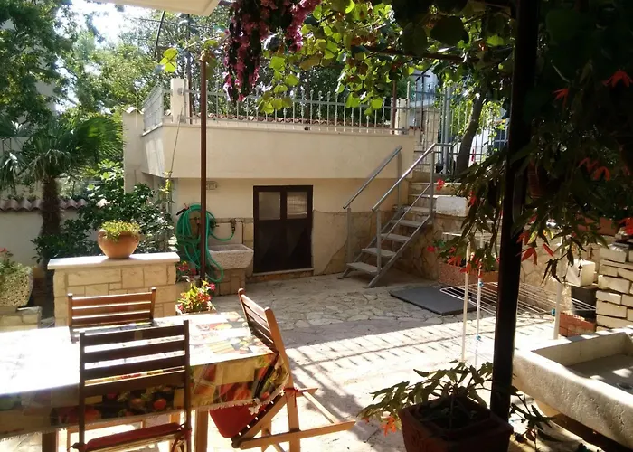 Apartamento Traumurlaub In Einer In Strandnaehe By Interhome Banjole